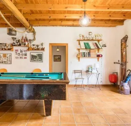 Farm stay Casa La Garita Santillana del Mar