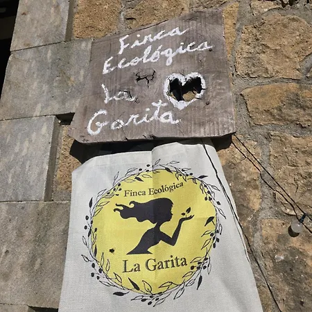 Casa La Garita * 桑提亚纳德玛
